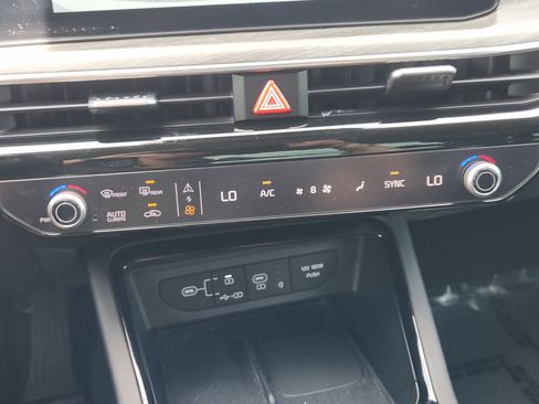 Used 2025 Kia K5 EX FWD image 19