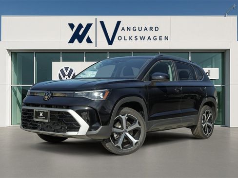 New 2026 Volkswagen Taos SEL image 1