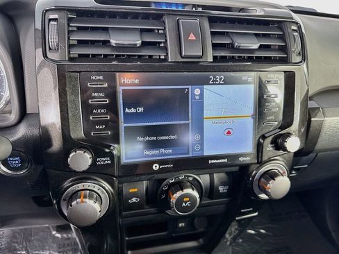 Used 2024 Toyota 4Runner TRD Off-Road Premium AWD/4WD image 19