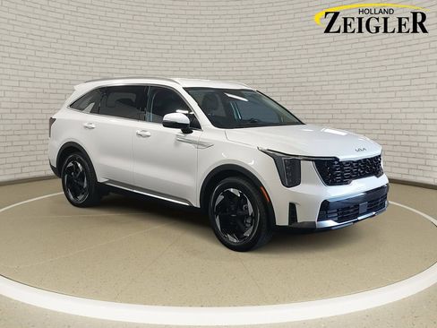 New 2025 Kia Sorento EX image 3
