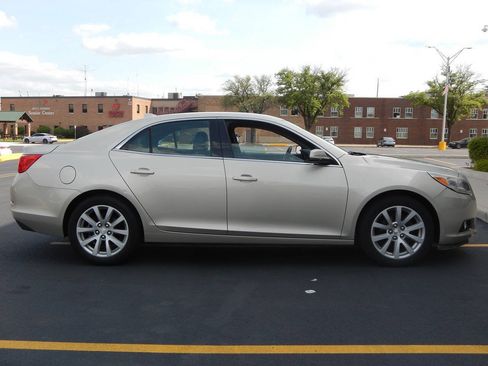 Used 2013 Chevrolet Malibu LT FWD image 22