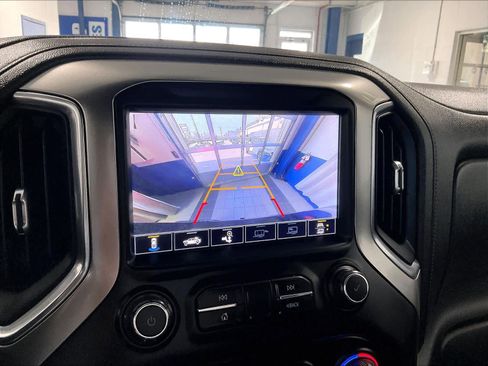 Used 2020 Chevrolet Silverado 1500 LT Trail Boss w/ Midnight Edition image 19