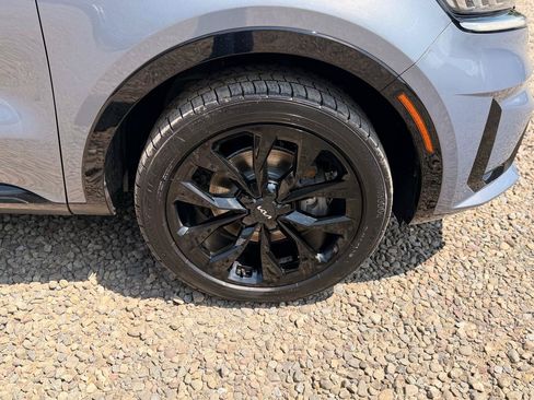 Used 2023 Kia Sorento SX AWD/4WD image 24