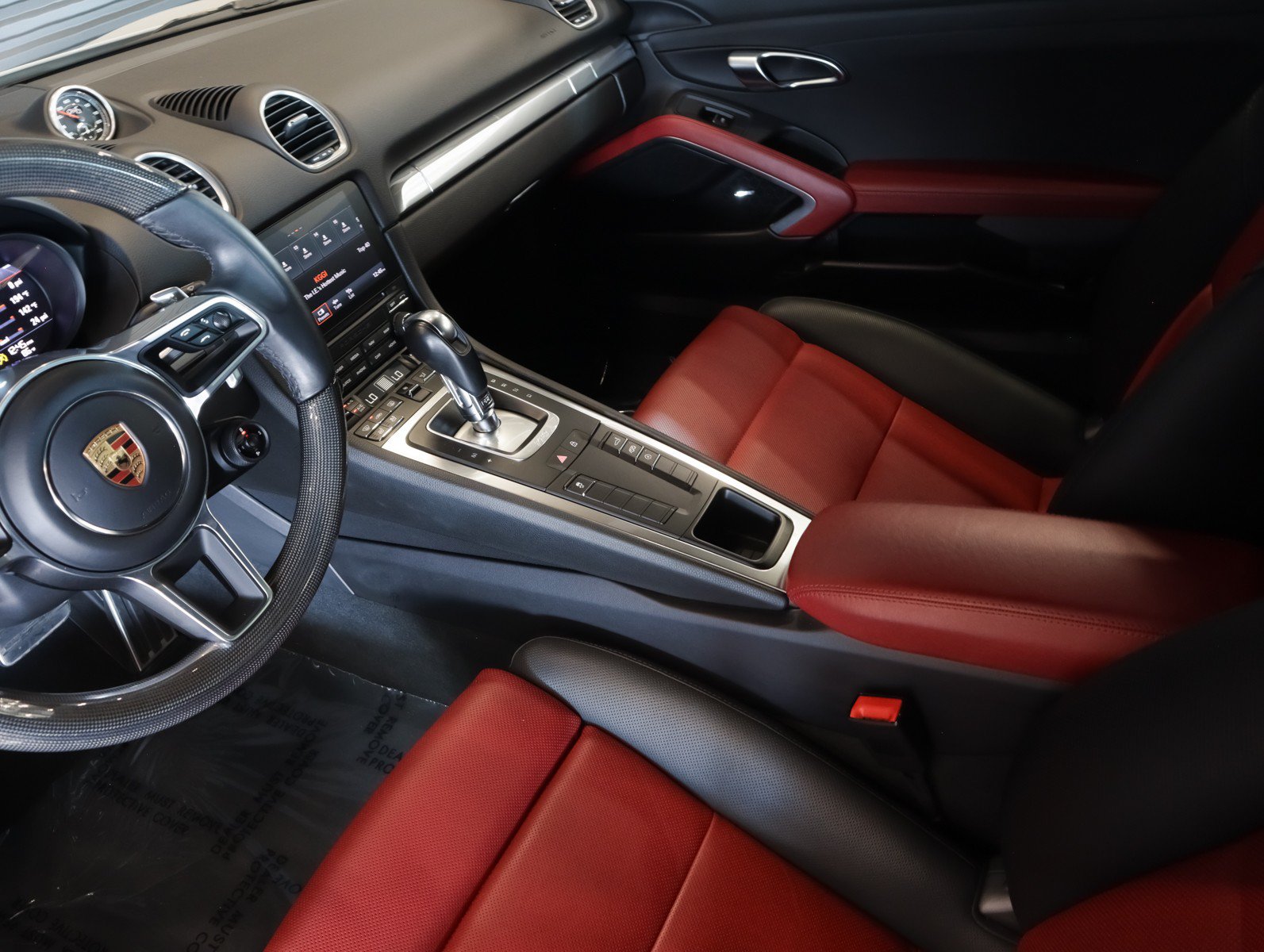 Certified 2024 Porsche 718 Cayman S RWD image 19
