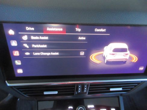 Used 2023 Porsche Cayenne image 62