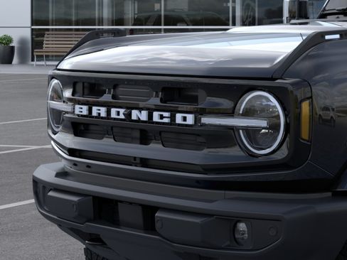 New 2026 Ford Bronco Outer Banks AWD/4WD image 19