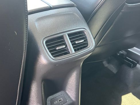 Used 2024 Buick Envision Preferred AWD/4WD image 30