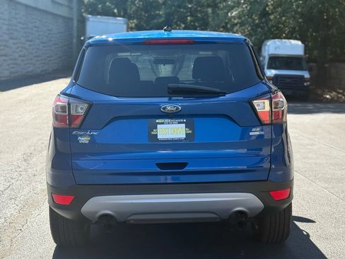 Used 2017 Ford Escape SE w/ SE Cold Weather Package AWD/4WD image 8