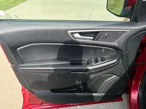 Certified 2023 Ford Edge SEL w/ Convenience Package AWD/4WD image 8