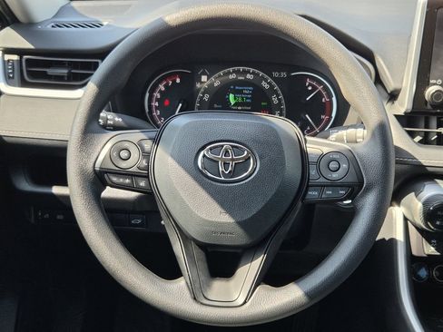 Used 2025 Toyota RAV4 XLE w/ Convenience Package FWD image 15