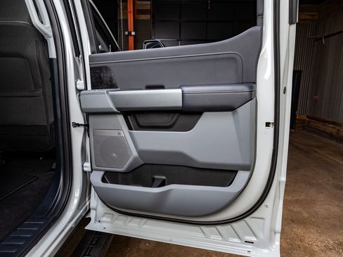 Used 2026 Ford F250 XLT w/ XLT Premium Package image 39