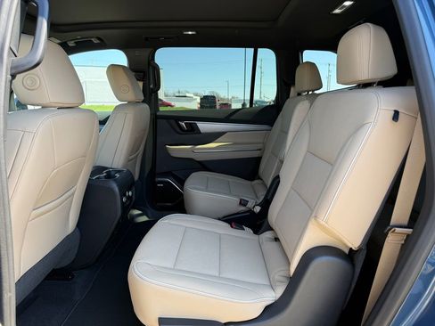 New 2026 Buick Enclave Preferred w/ Power Package AWD/4WD image 5