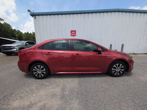 Used 2021 Toyota Corolla LE FWD image 7