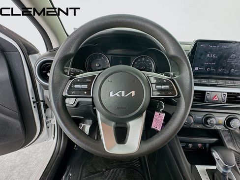 Used 2024 Kia Forte LXS FWD image 14