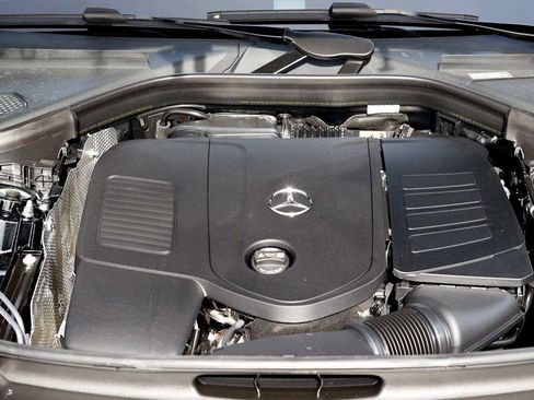 Used 2026 Mercedes-Benz GLC 300 image 13