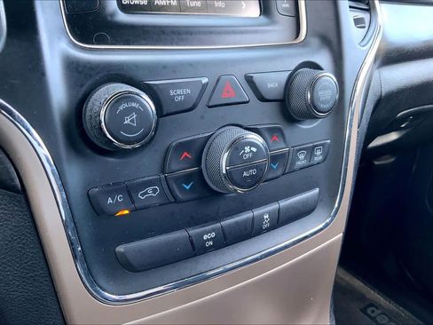 Used 2015 Jeep Grand Cherokee Laredo w/ Quick Order Package 23E image 33