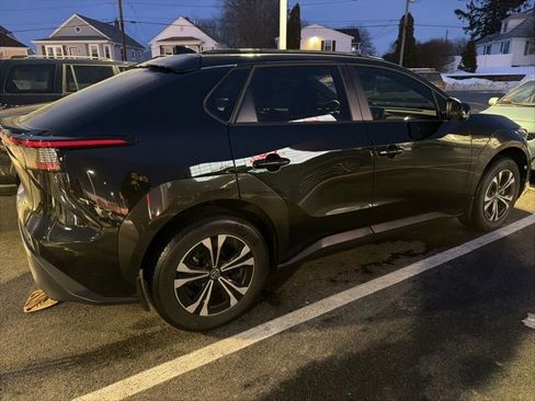 Used 2025 Toyota bZ4X FWD w/ Weather Package image 4