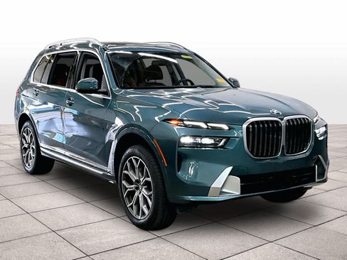 Used 2024 BMW X7 xDrive40i AWD/4WD image 2