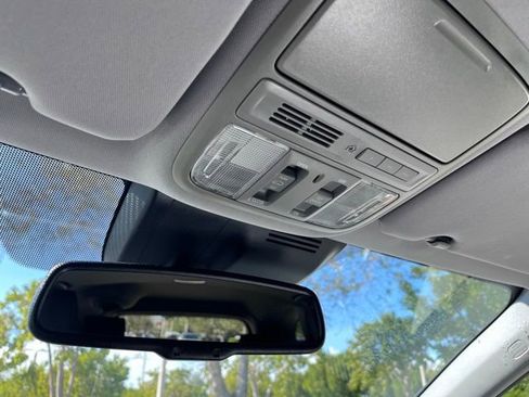 Used 2018 Honda CR-V EX-L image 9