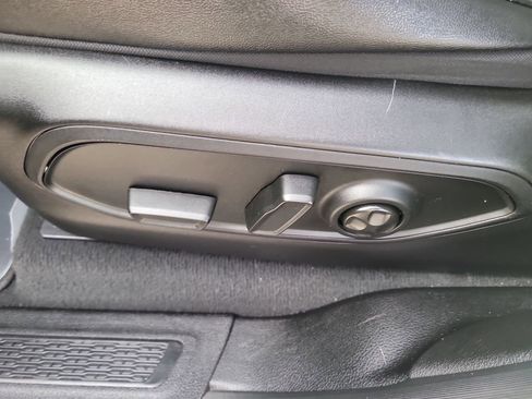 Used 2023 Jeep Grand Cherokee Altitude image 18