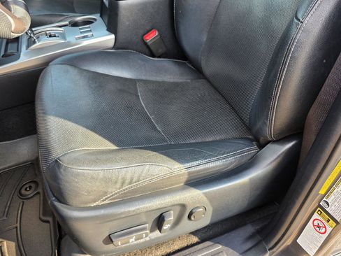 Used 2019 Toyota 4Runner Limited image 40