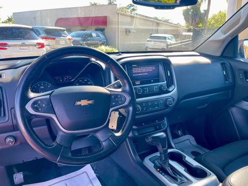 Used 2019 Chevrolet Colorado LT image 12