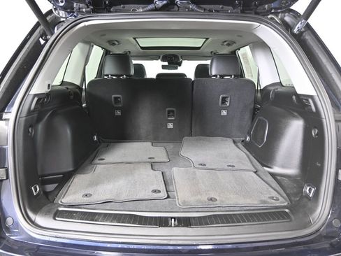 Used 2023 Jeep Grand Cherokee Limited w/ Luxury Tech Group II image 17