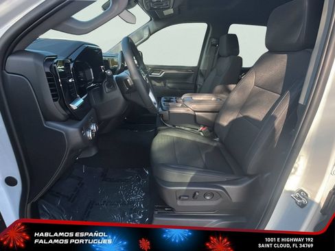 New 2026 GMC Sierra 1500 SLE w/ Preferred Package RWD image 13