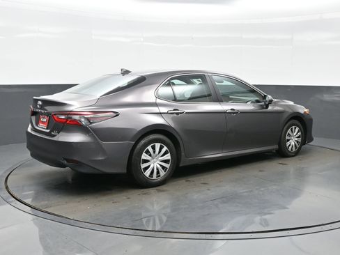 Used 2024 Toyota Camry LE FWD image 6
