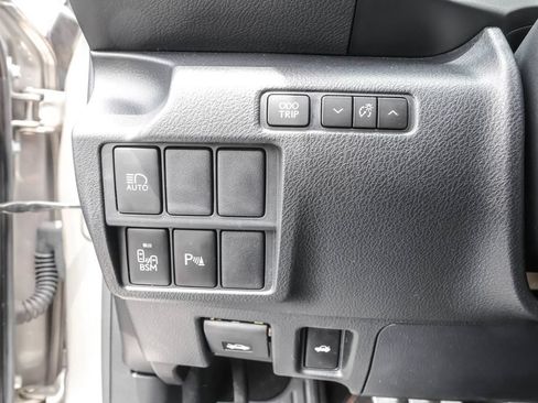 Used 2020 Lexus IS 350 F Sport w/ F Sport Package AWD/4WD image 20