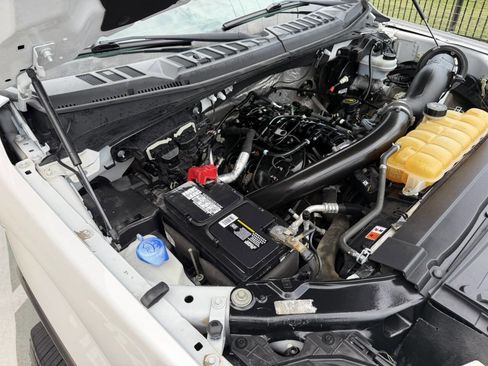 Used 2016 Ford F150 Lariat AWD/4WD image 36