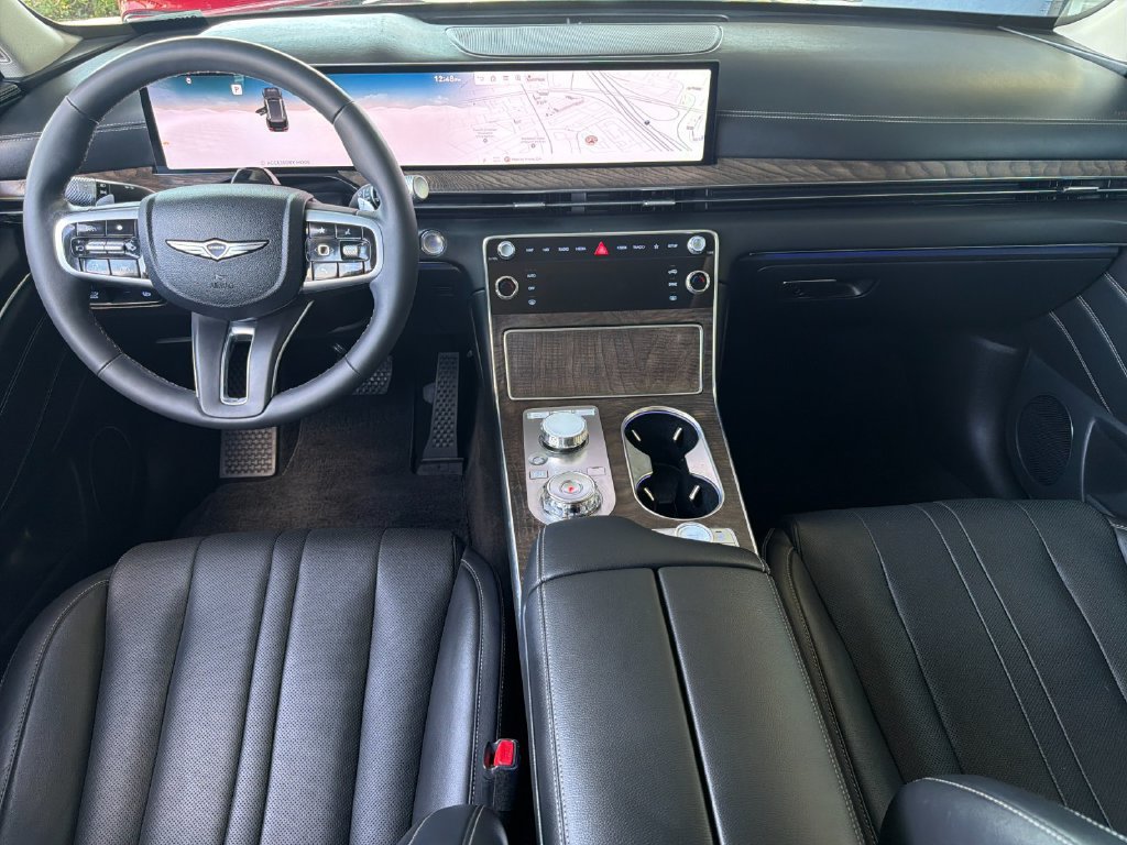Used 2025 Genesis GV80 2.5T Advanced AWD/4WD image 14