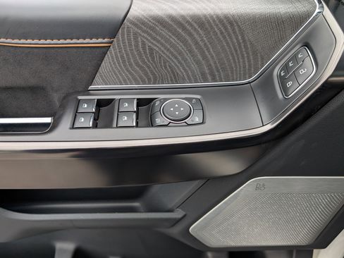 Used 2021 Ford F150 Platinum w/ Equipment Group 701A High image 16