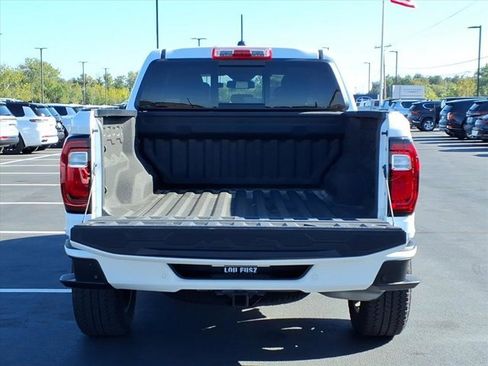Used 2024 GMC Canyon AT4 w/ Canyon Safety Plus Package image 28