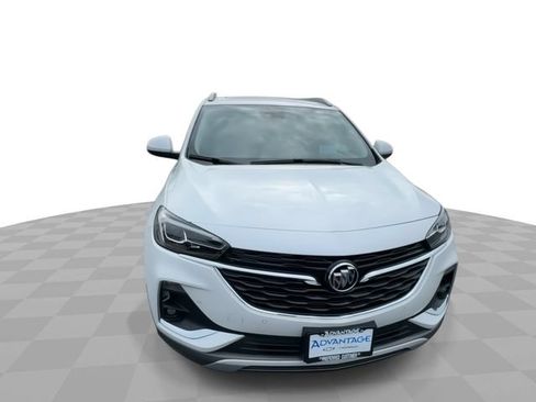 Certified 2022 Buick Encore GX Essence w/ Advanced Technology Package AWD/4WD image 3