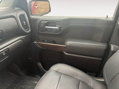 Used 2022 GMC Sierra 1500 SLT w/ SLT Premium Plus Package AWD/4WD image 18