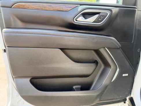 Used 2023 Chevrolet Tahoe Premier w/ Premium Package 2 AWD/4WD image 20