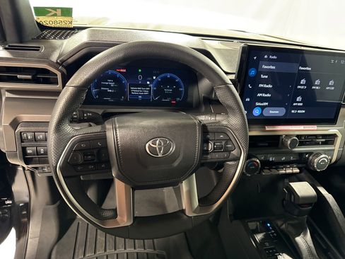 Used 2024 Toyota Tacoma TRD Off-Road AWD/4WD image 28