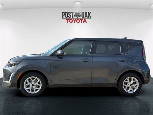 Used 2023 Kia Soul LX w/ Option Group 015 image 4