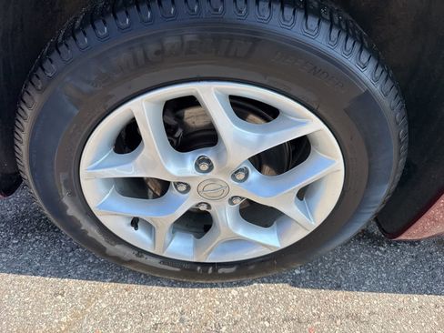 Used 2017 Chrysler Pacifica Touring-L Plus image 11