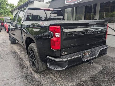 Used 2023 Chevrolet Silverado 1500 Custom w/ LPO, Dark Essentials Package AWD/4WD image 3