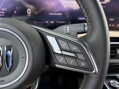 New 2025 Buick Enclave Preferred w/ Power Package image 24