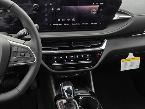 New 2026 Buick Envista Sport Touring FWD image 21