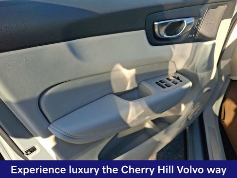 New 2026 Volvo XC60 T8 Ultra w/ Protection Package Premier AWD/4WD image 9