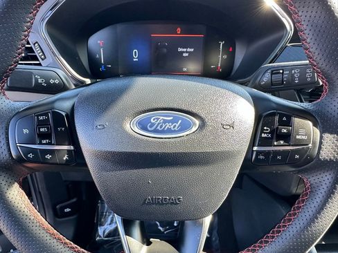 Used 2025 Ford Escape ST-Line AWD/4WD image 24