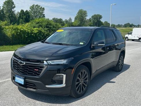 Certified 2023 Chevrolet Traverse RS image 9