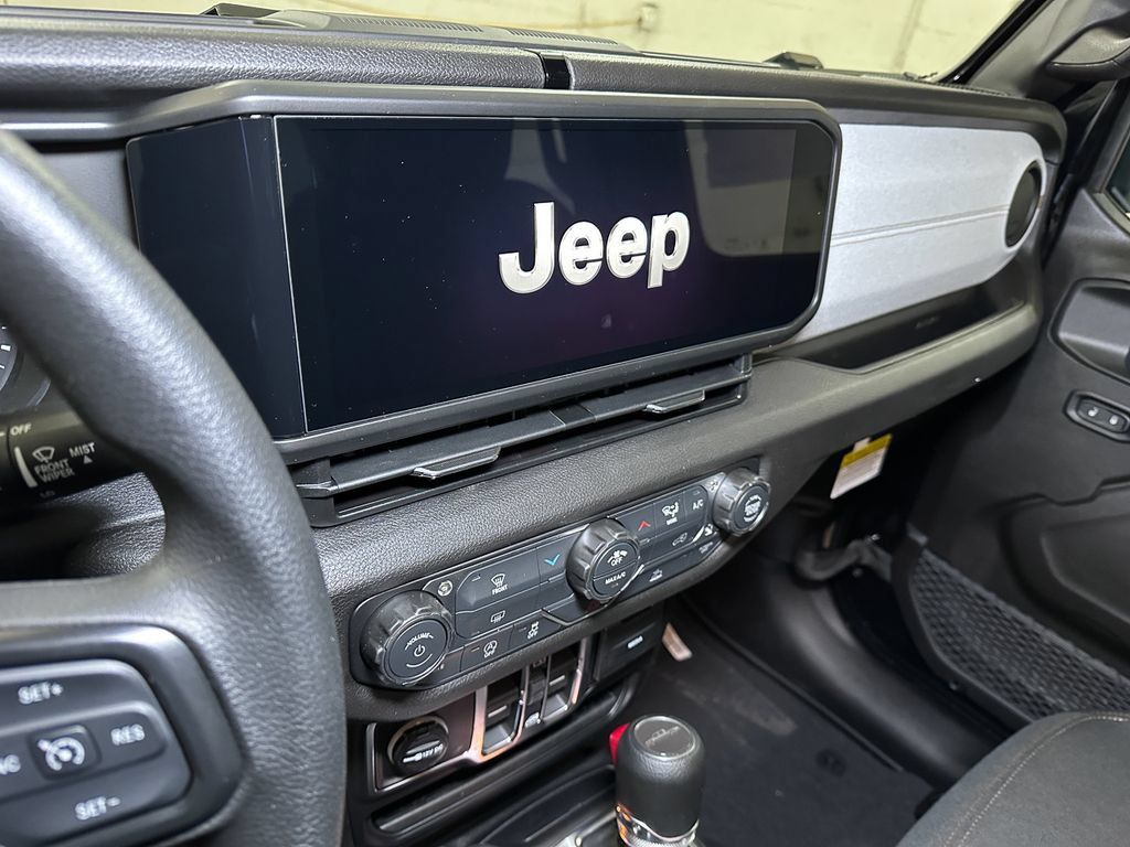 New 2026 Jeep Gladiator Sport AWD/4WD image 19