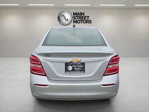 Used 2020 Chevrolet Sonic LT FWD image 4