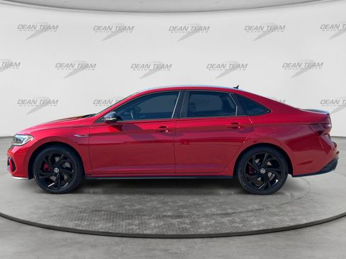 Certified 2023 Volkswagen Jetta GLI Autobahn w/ GLI Black Package FWD image 4