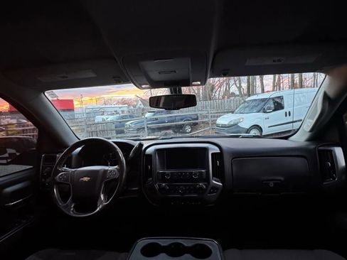 Used 2018 Chevrolet Silverado 1500 LT w/ All Star Edition image 26